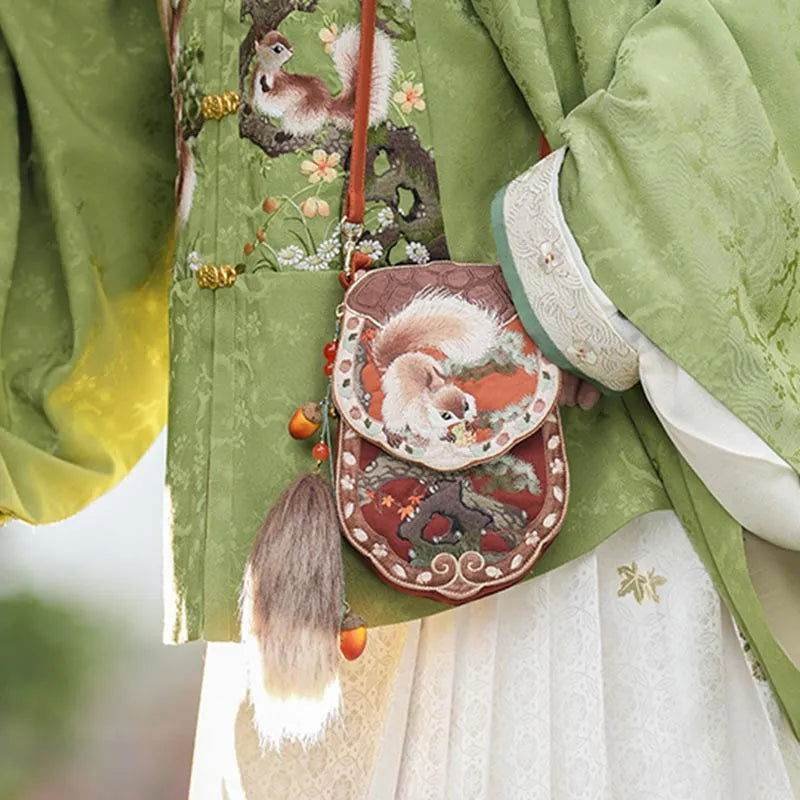Embroidery Retro Crossbody Phone Wallet Squirrel and Hazel - Image 3