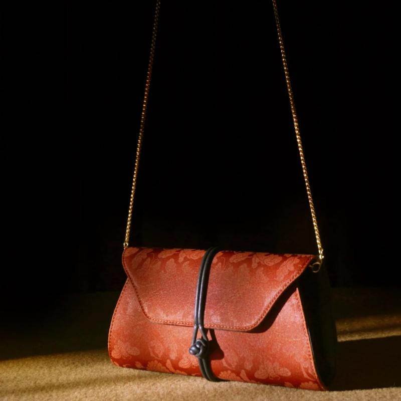 Xiangyunsha Silk Vintage New Chinese-Style Evening Clutch Wallet - Image 10