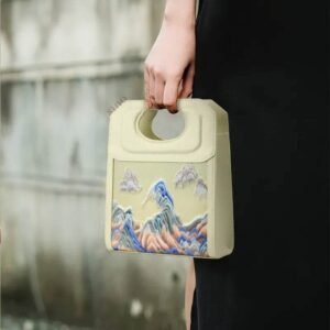 chinoiserie-mountains-embroidered-handle-bag-model-2